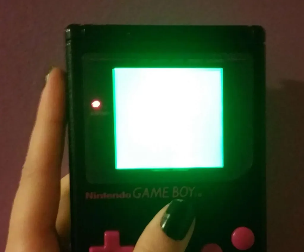 Game Boy screen is hard to see or blurry