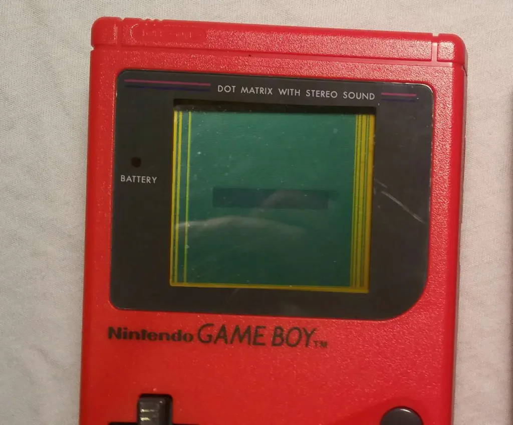 Game Boy has vertical lines